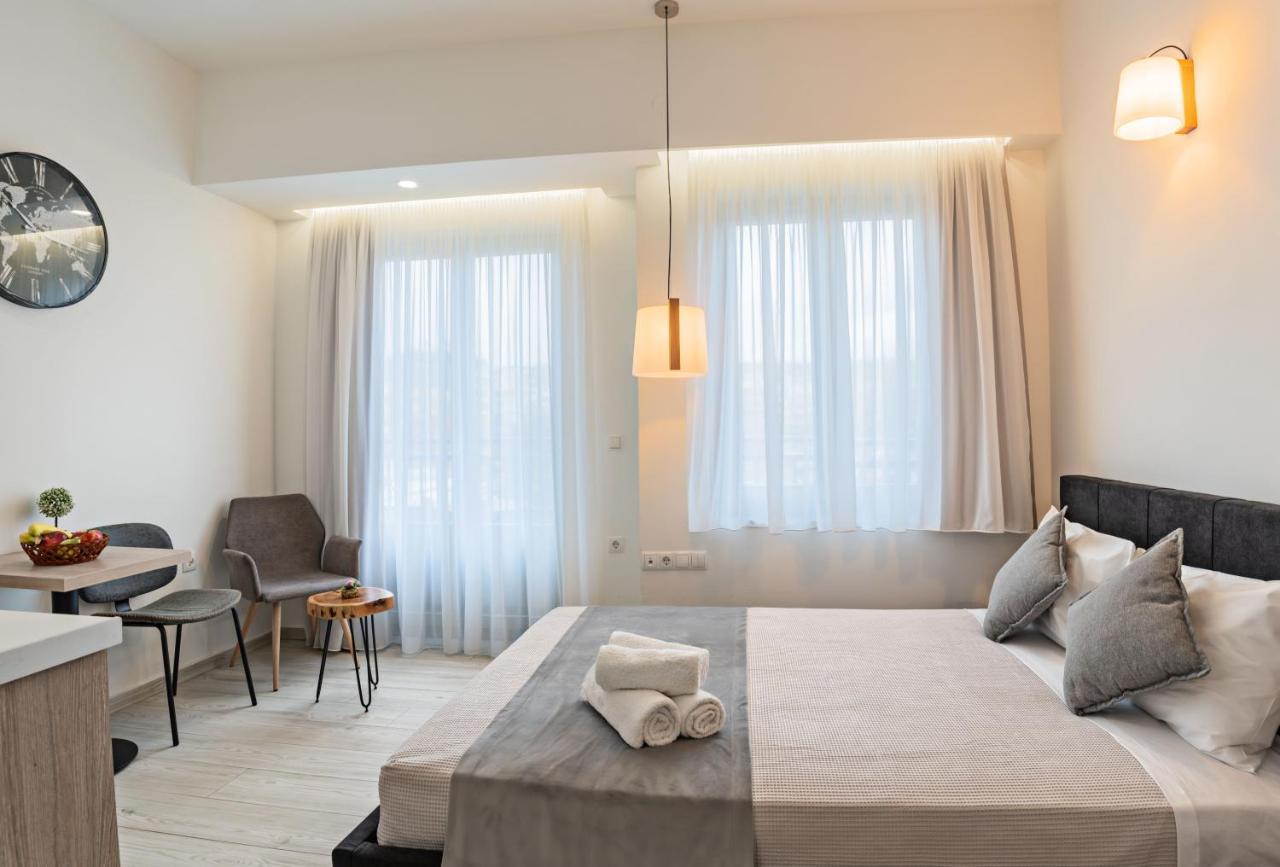 White & Gray Apartment Ретимно Экстерьер фото